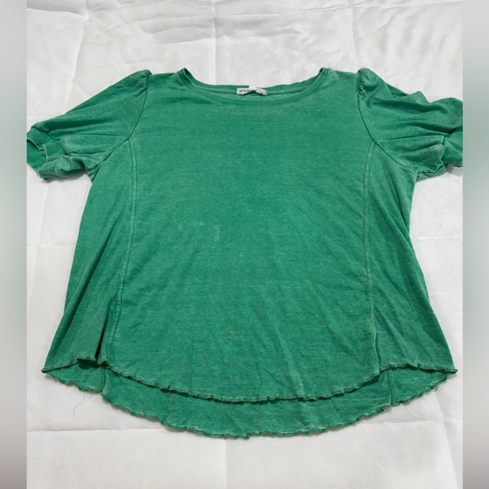 Short Ruffled Sleeve Shirt